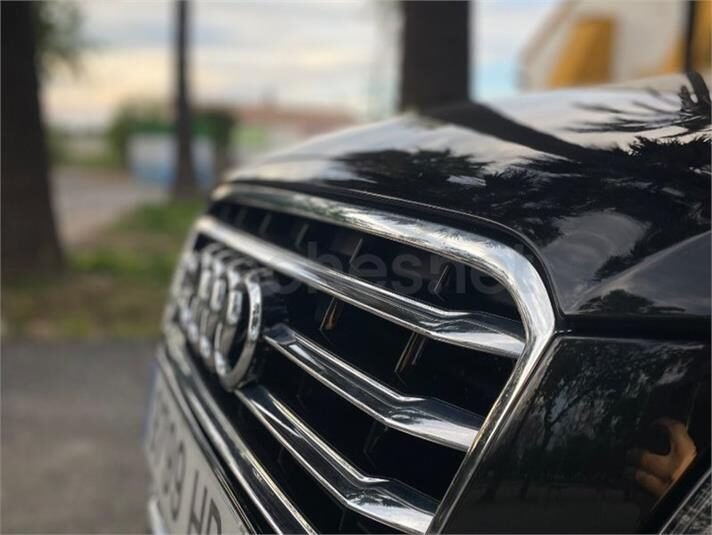 AUDI A8 3.0 TFSI quattro tiptronic