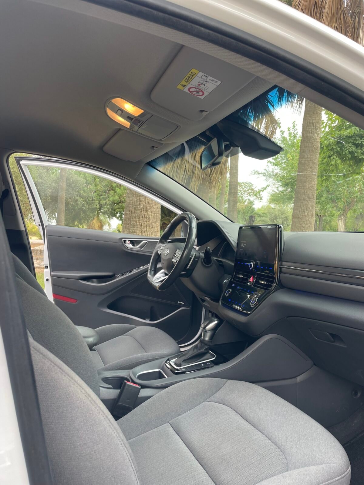 HYUNDAI IONIQ IONIQ HYBRID